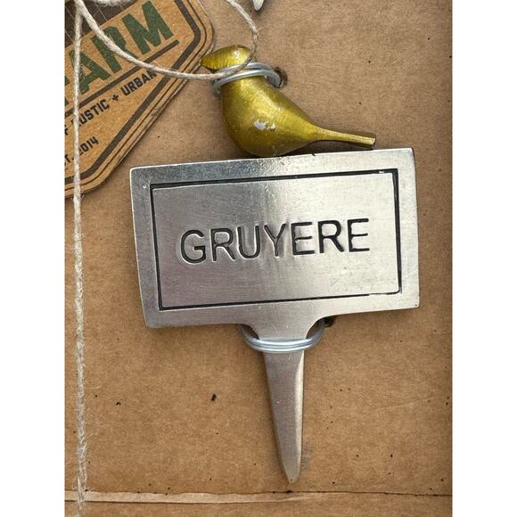 Boxed Set of Four UrbanFarm Metal Cheese Markers with Brass Colored Birds - Picture 5 of 8